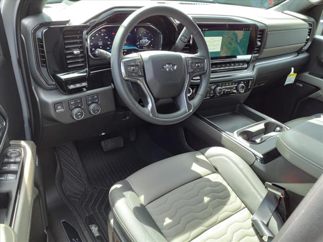 2024 Chevrolet Silverado 2500HD ZR2 - Photo 10