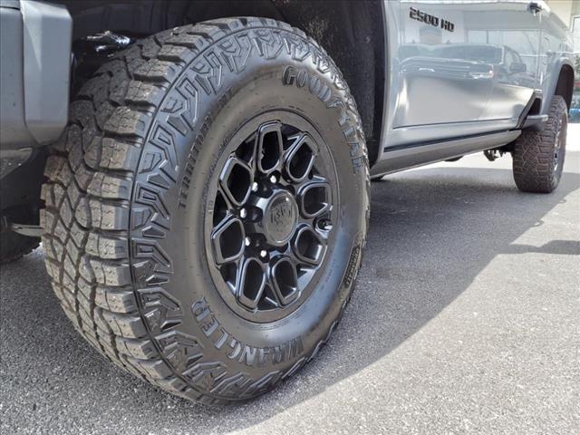 2024 Chevrolet Silverado 2500HD ZR2 - Photo 16