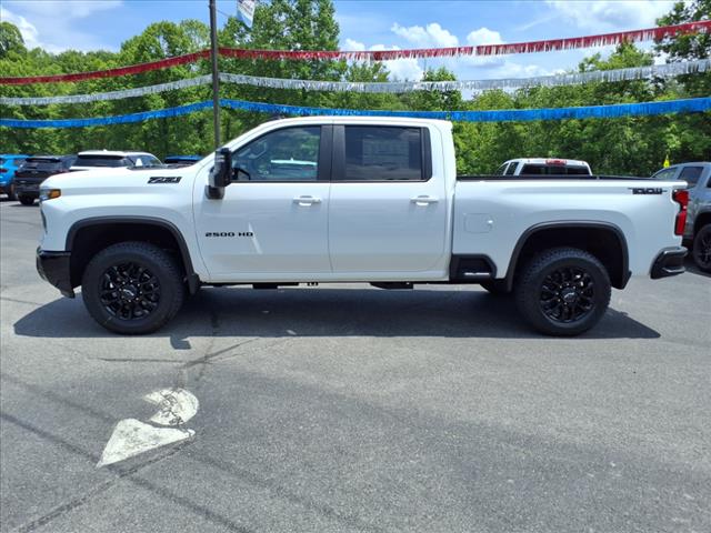 2025 Chevrolet Silverado 2500HD LT - Photo 3