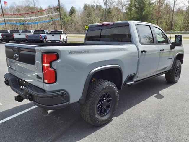 2024 Chevrolet Silverado 2500HD ZR2 - Photo 4