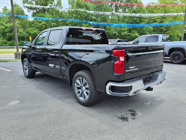 2025 Chevrolet Silverado 1500 LT - Photo 4