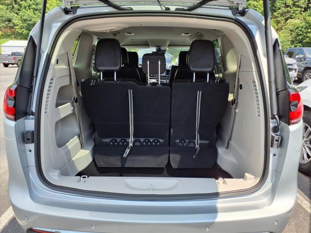 2024 Chrysler Pacifica Touring L - Photo 5