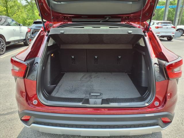 2024 Chevrolet Trax LT - Photo 5