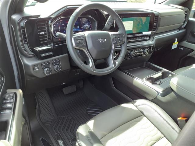 2024 Chevrolet Silverado 2500HD ZR2 - Photo 8