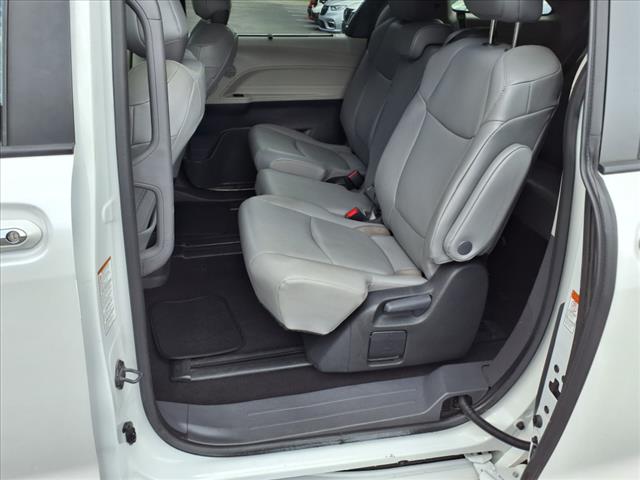 2023 Toyota Sienna  - Photo 8