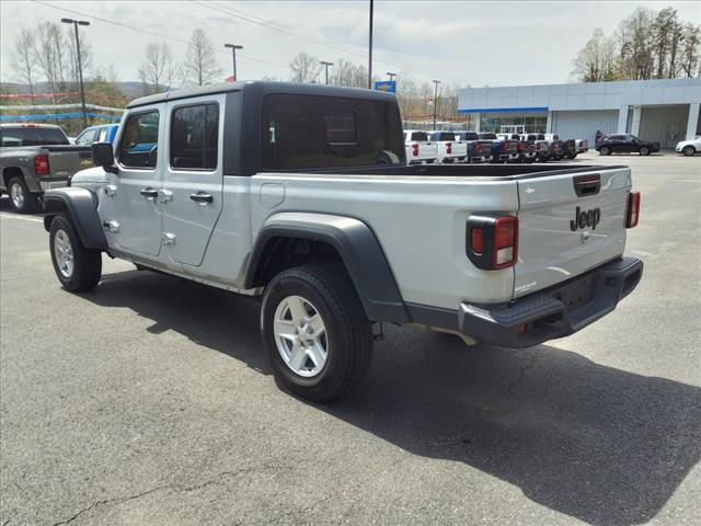 2023 Jeep Gladiator Sport