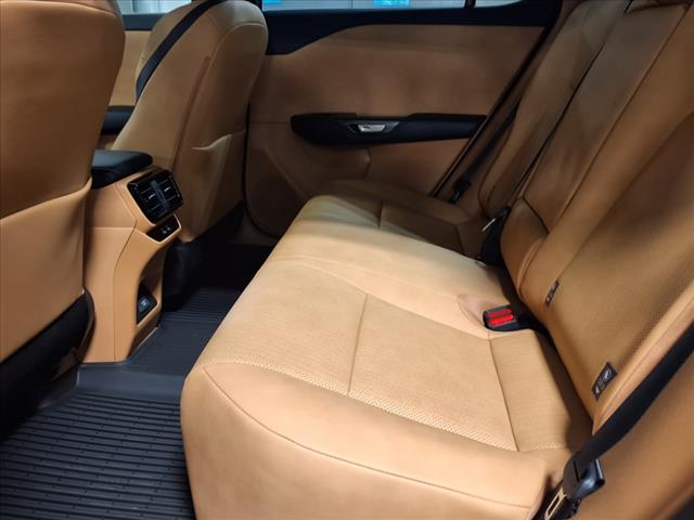 2025 Lexus RZ 300e 