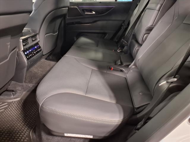 2025 Lexus LX 700h 