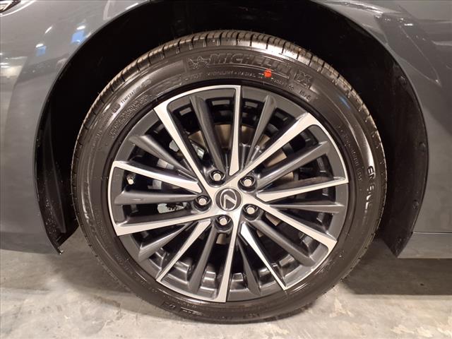 2025 Lexus ES 350 350