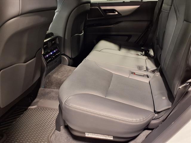 2025 Lexus LX 700h F SPORT Handling