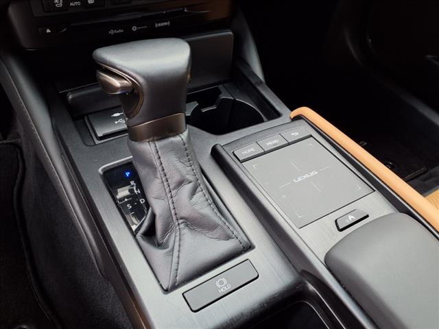 2022 Lexus ES 250 Premium