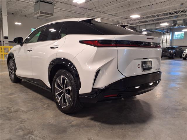 2025 Lexus RZ 300e 