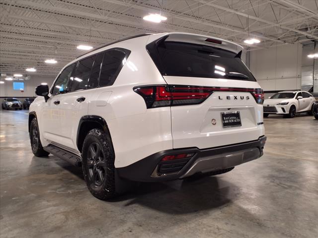 2025 Lexus LX 700h 
