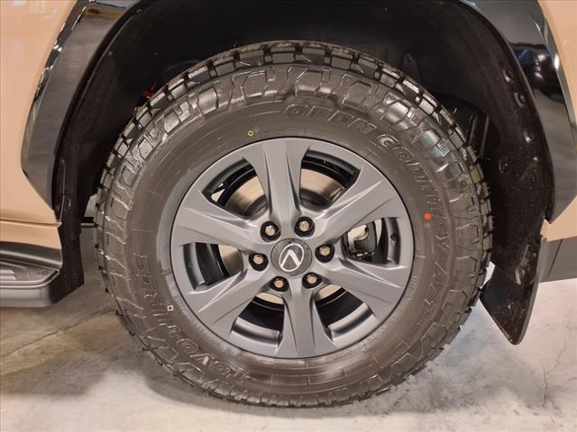2025 Lexus LX 700h Overtrail