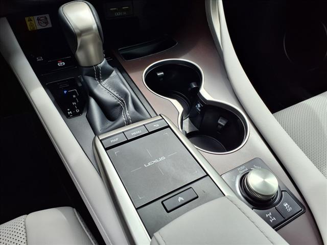 2022 Lexus RX 350 Navigation & 20'' Wheels Package
