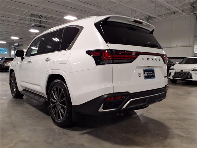 2025 Lexus LX 700h F SPORT Handling