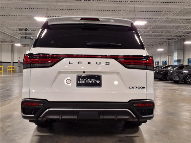 2025 Lexus LX 700h F SPORT Handling