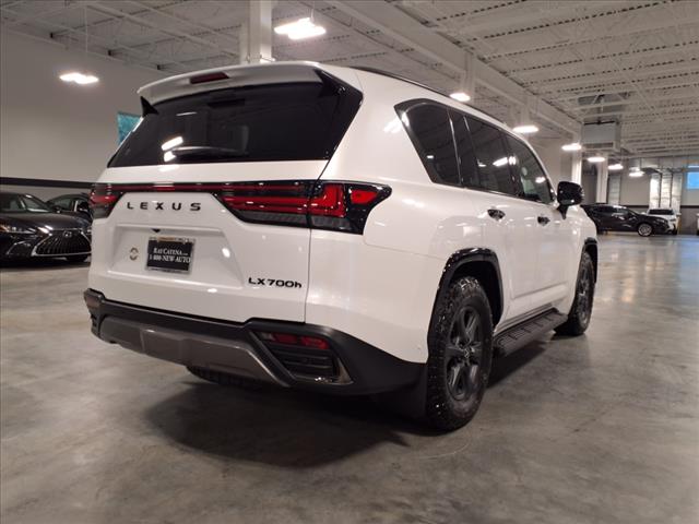 2025 Lexus LX 700h 