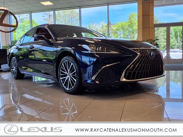 2025 Lexus ES 300h 300h