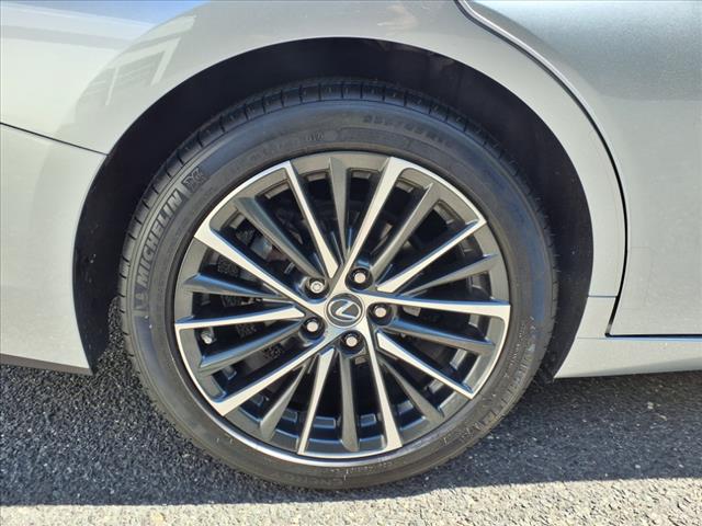 2023 Lexus ES 350 Premium Package