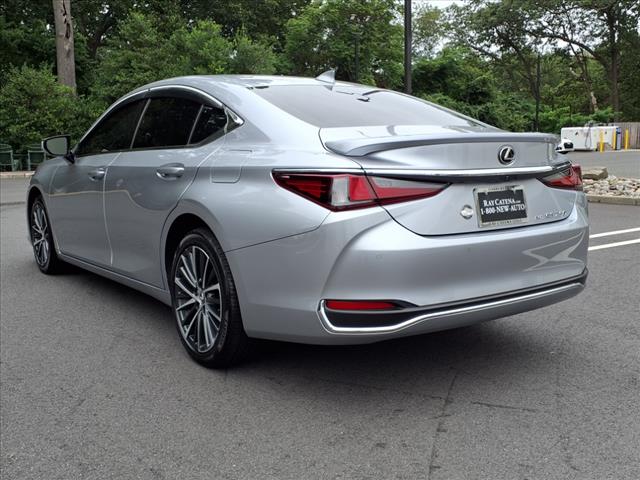 2022 Lexus ES 250 Premium