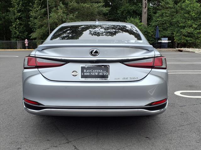 2022 Lexus ES 250 Premium