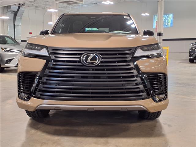2025 Lexus LX 700h Overtrail