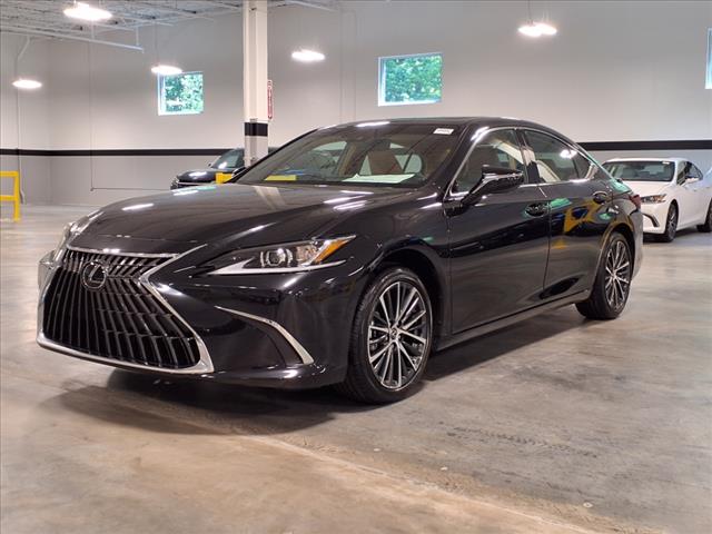 2025 Lexus ES 300h 300h