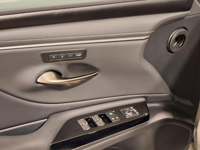 2025 Lexus ES 350 350