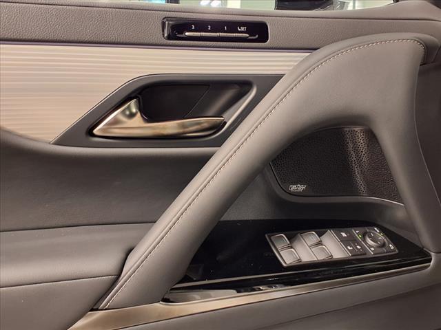 2025 Lexus LX 700h F SPORT Handling