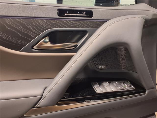 2025 Lexus LX 700h Overtrail