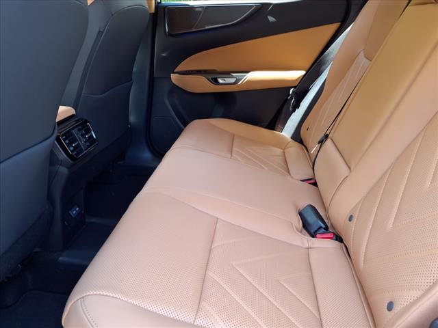 2025 Lexus NX 450h+ Luxury