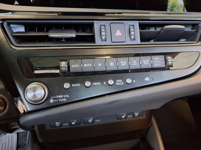 2025 Lexus ES 300h 300h