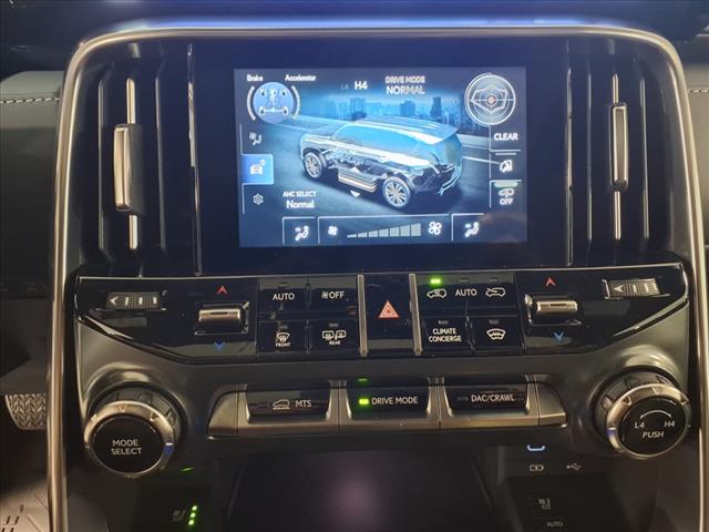 2025 Lexus LX 700h Overtrail