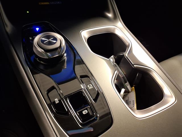 2025 Lexus RZ 450e 