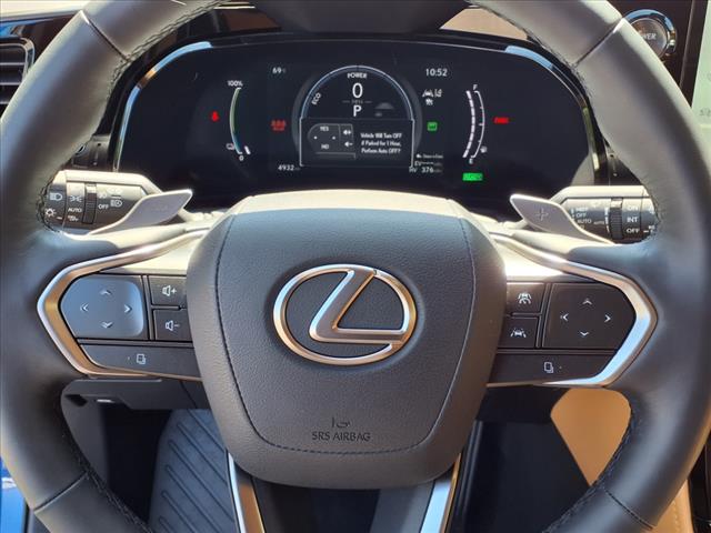 2025 Lexus NX 450h+ Luxury