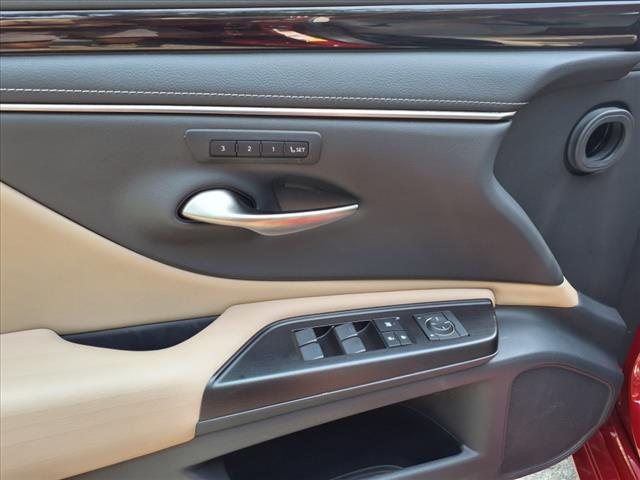 2019 Lexus ES 350 Luxury Package