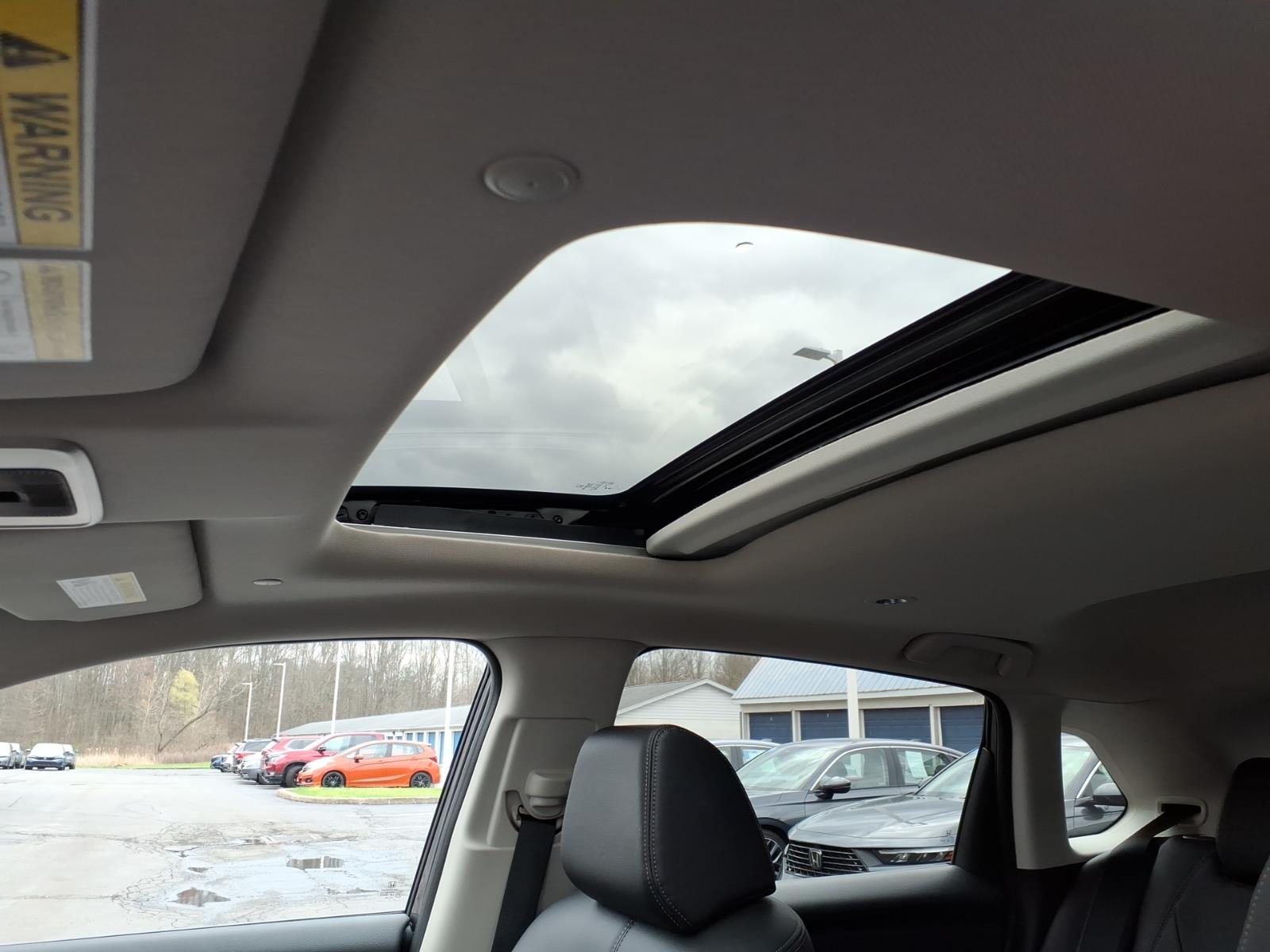 Certified Used 2025 Modern Steel Metallic Honda EX-L image 10