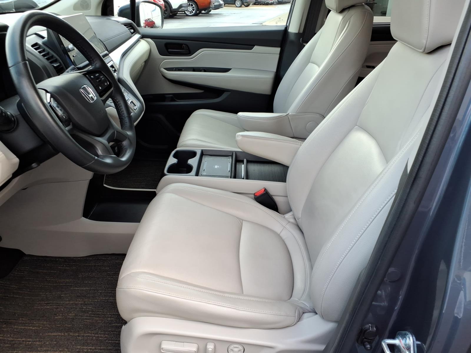Used 2025 Smoke Blue Honda EX-L image 10