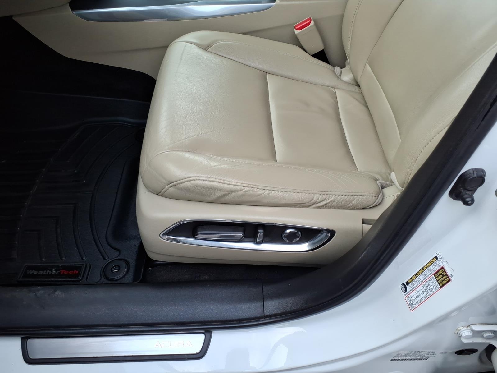 Used 2020 White Acura SH-AWD image 10