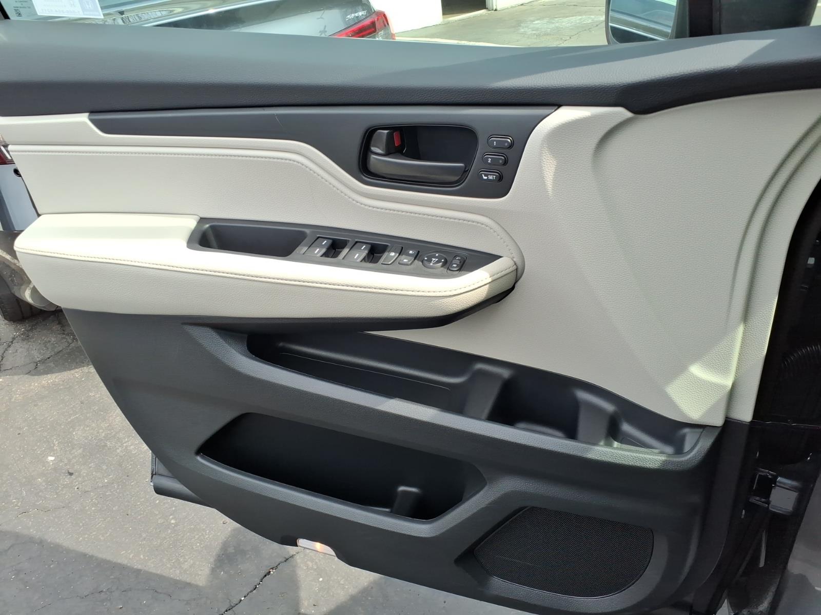 New 2026 Modern Steel Metallic Honda EX-L image 11