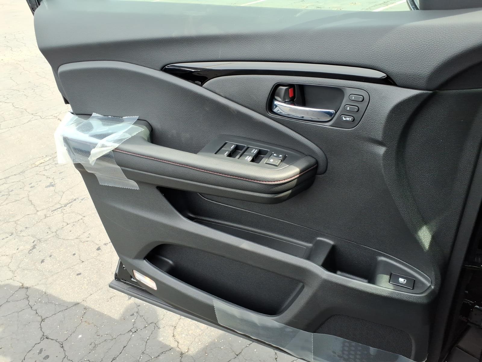 New 2026 Crystal Black Honda Black Edition image 11