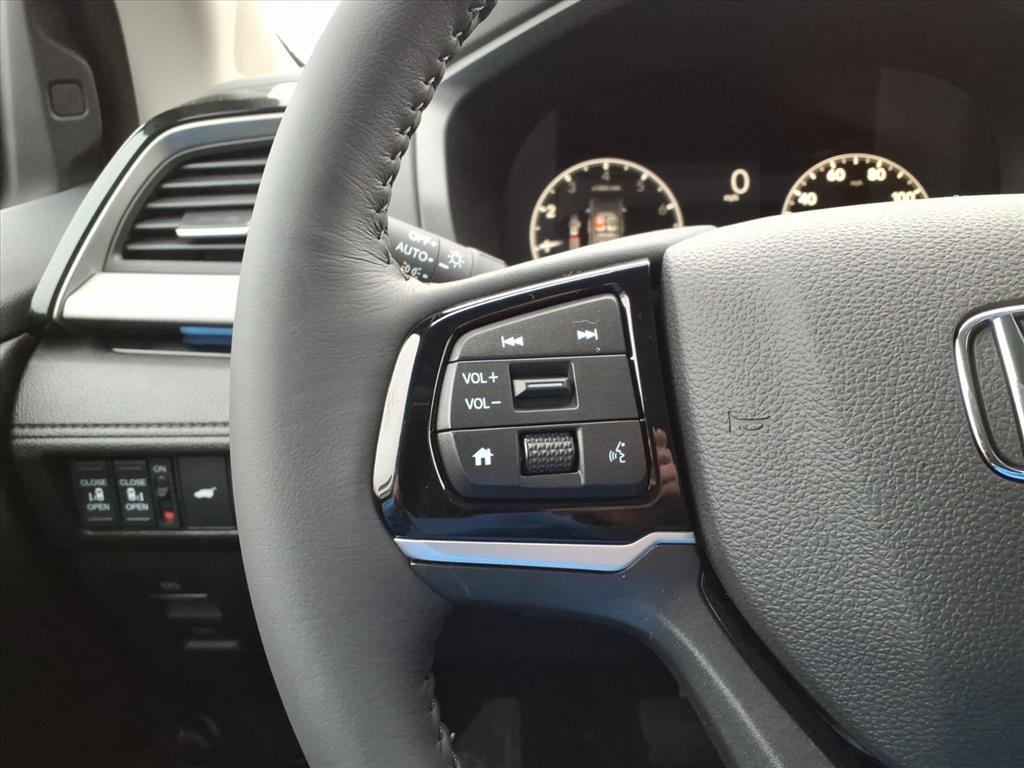 New 2026 Silver Honda Touring image 11