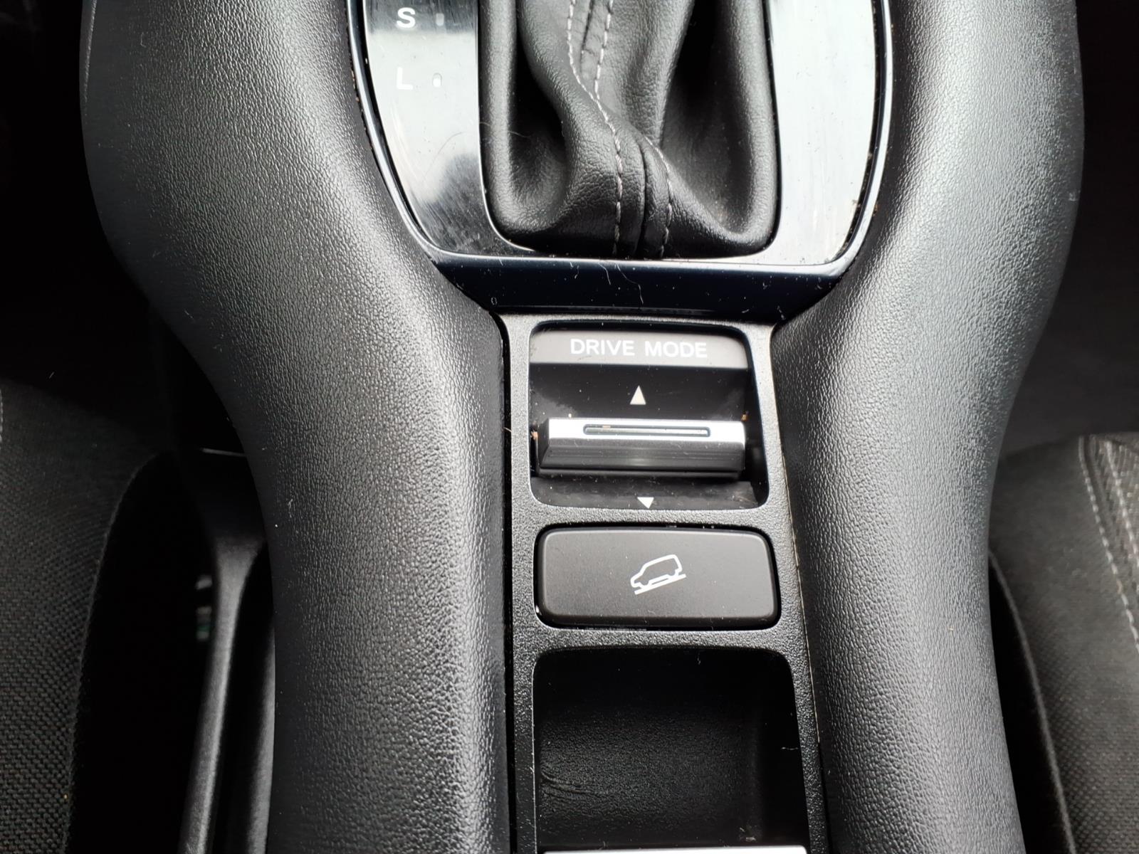 Certified Used 2023 Crystal Black Honda LX image 12