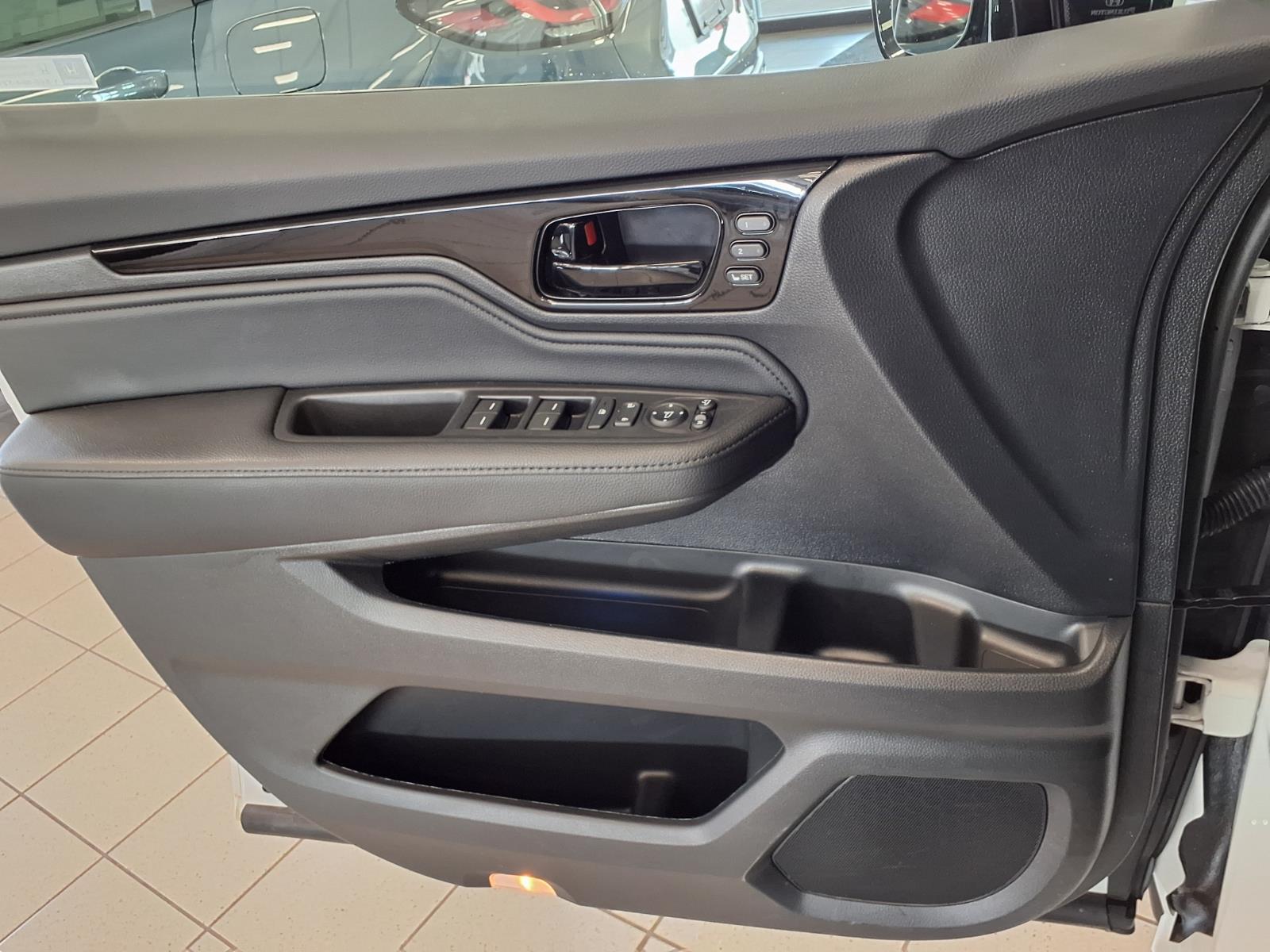 New 2026 Platinum White Honda Elite image 12