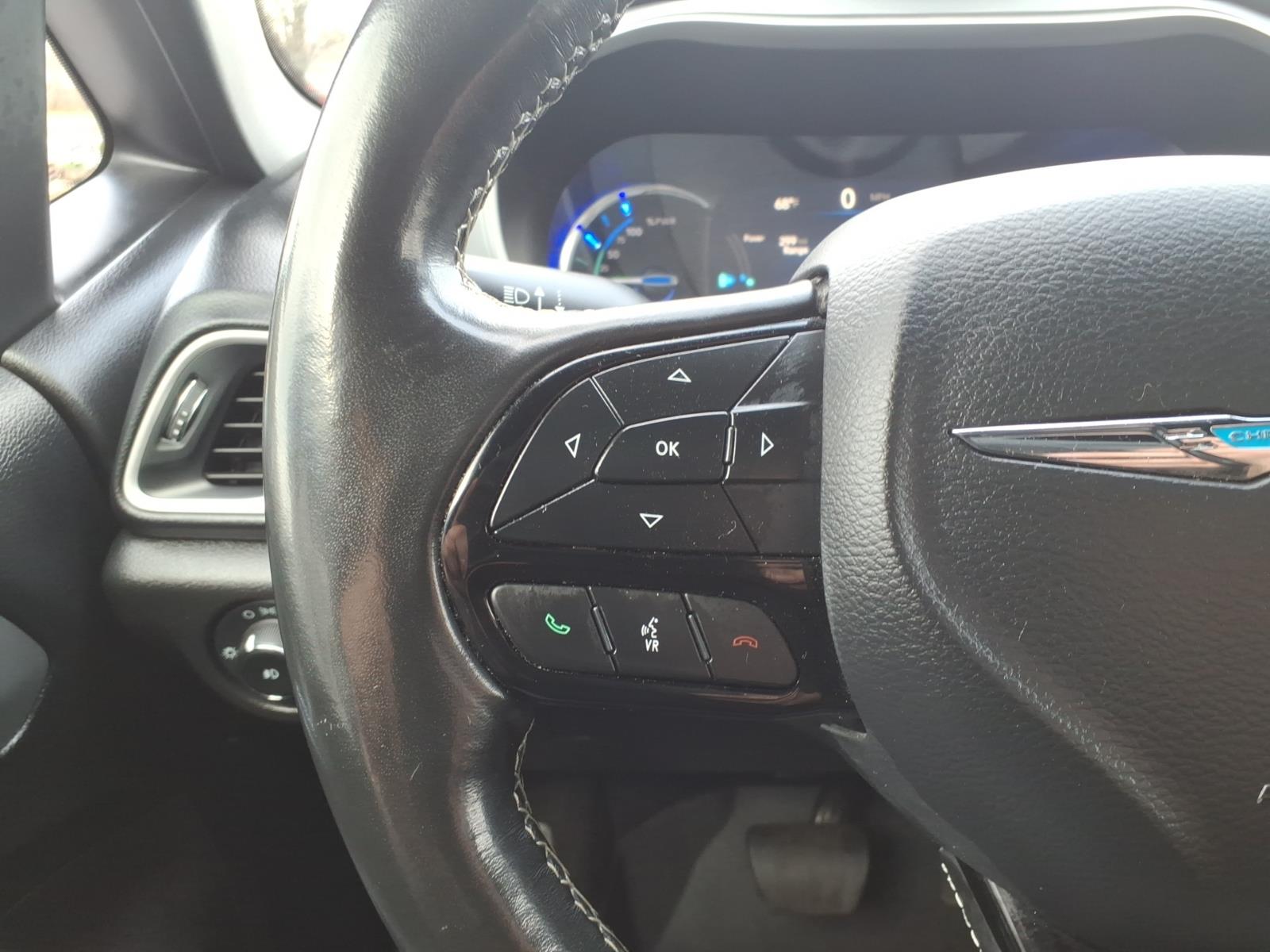 Used 2020 Silver Chrysler Touring image 13