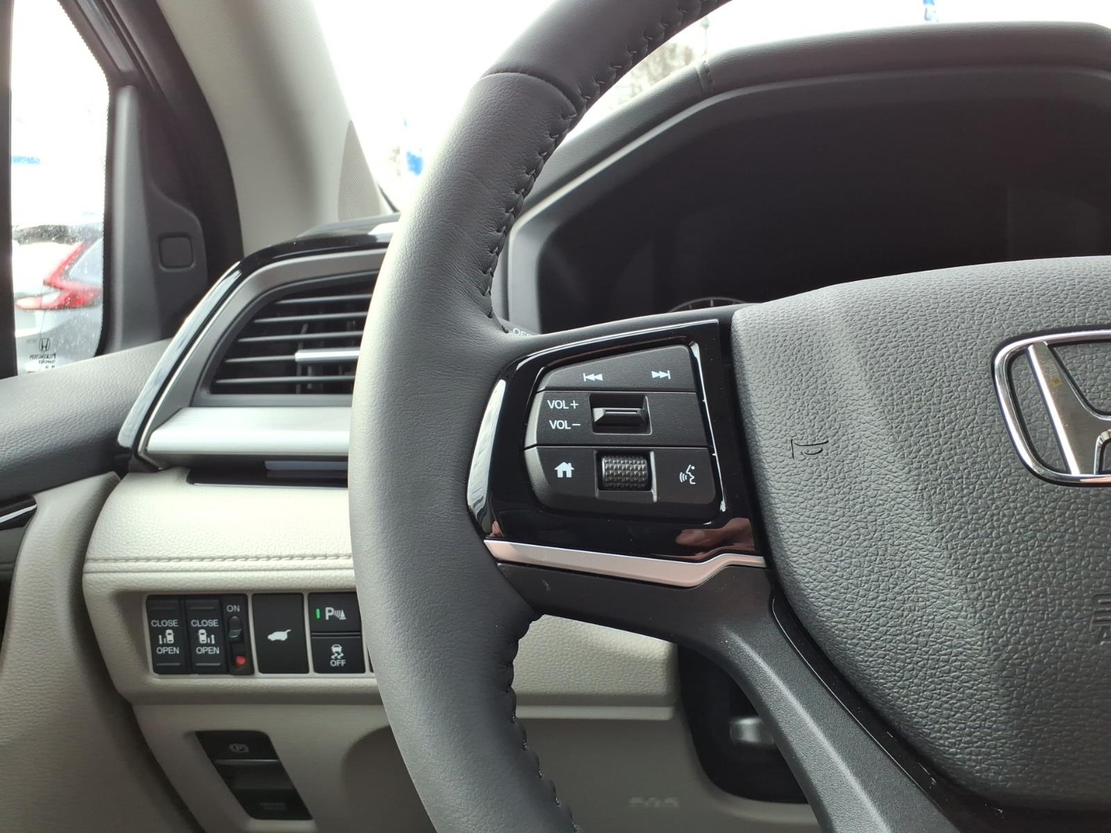 New 2026 Smoke Blue Honda Touring image 13