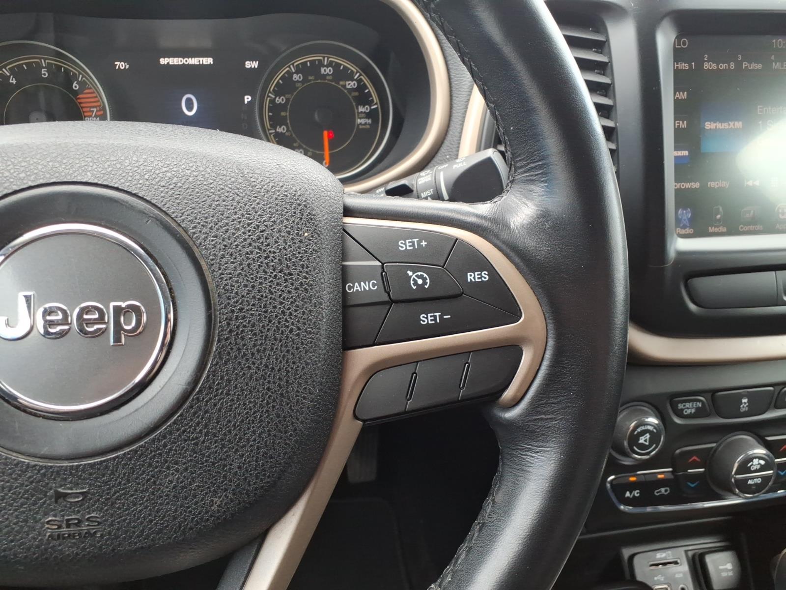 Used 2016 Silver Jeep Limited image 14