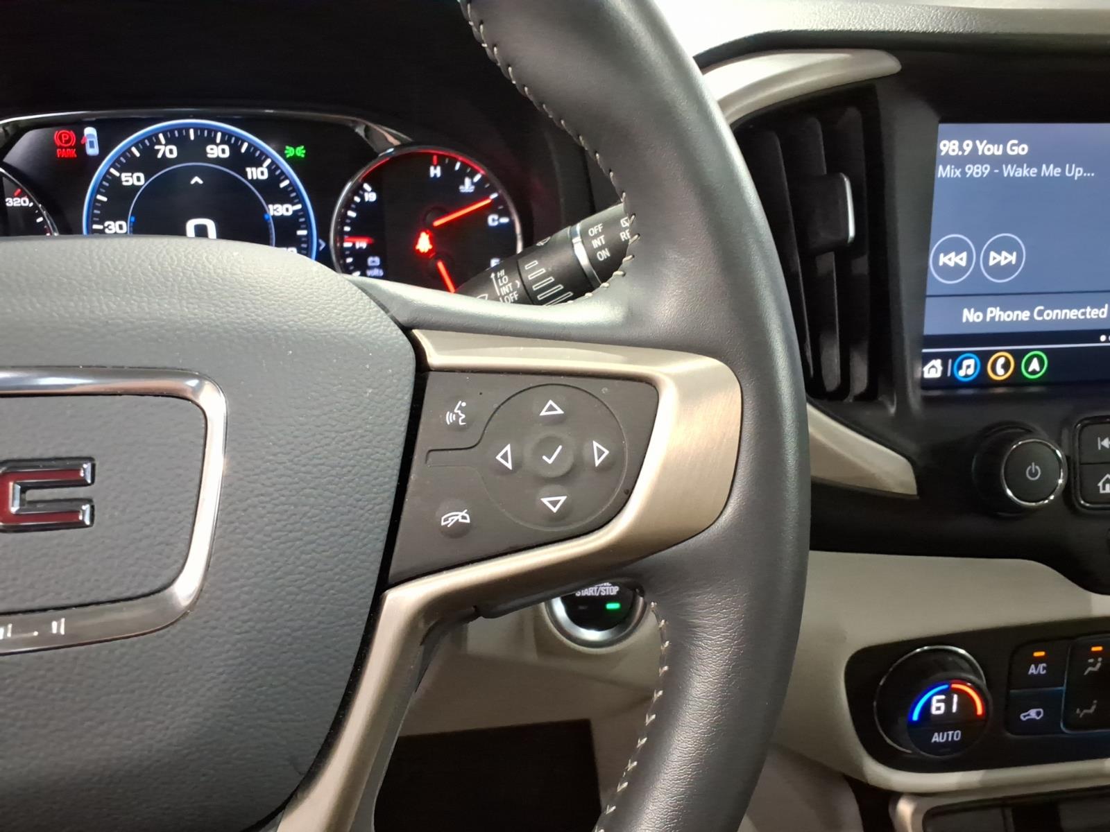 Used 2022 White GMC Denali image 14