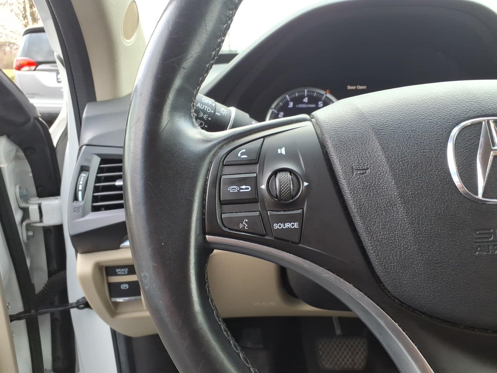 Used 2020 White Acura SH-AWD image 14